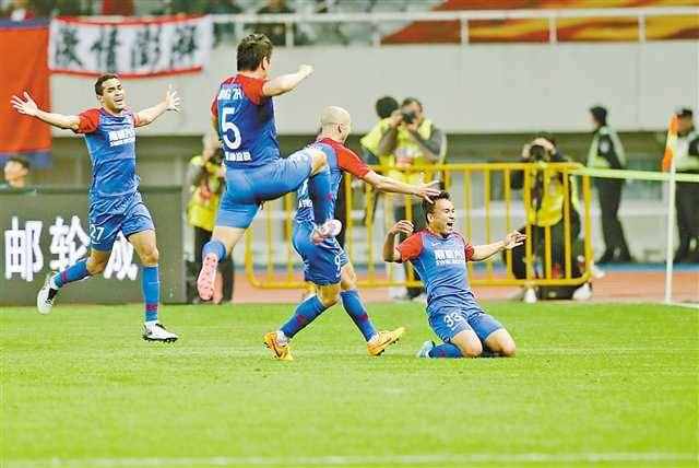 聚焦中超｜重庆斯威下半赛季首个主场来了，上游新闻观赛团邀你免费观看挑战卫冕冠军