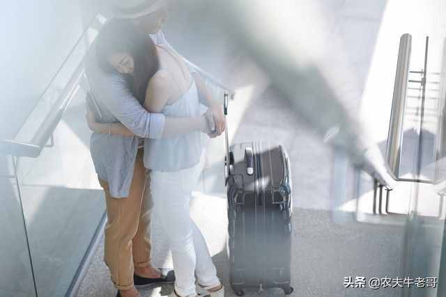 那些年我经历过的女人：第十章，火车卧铺车厢里的艳遇