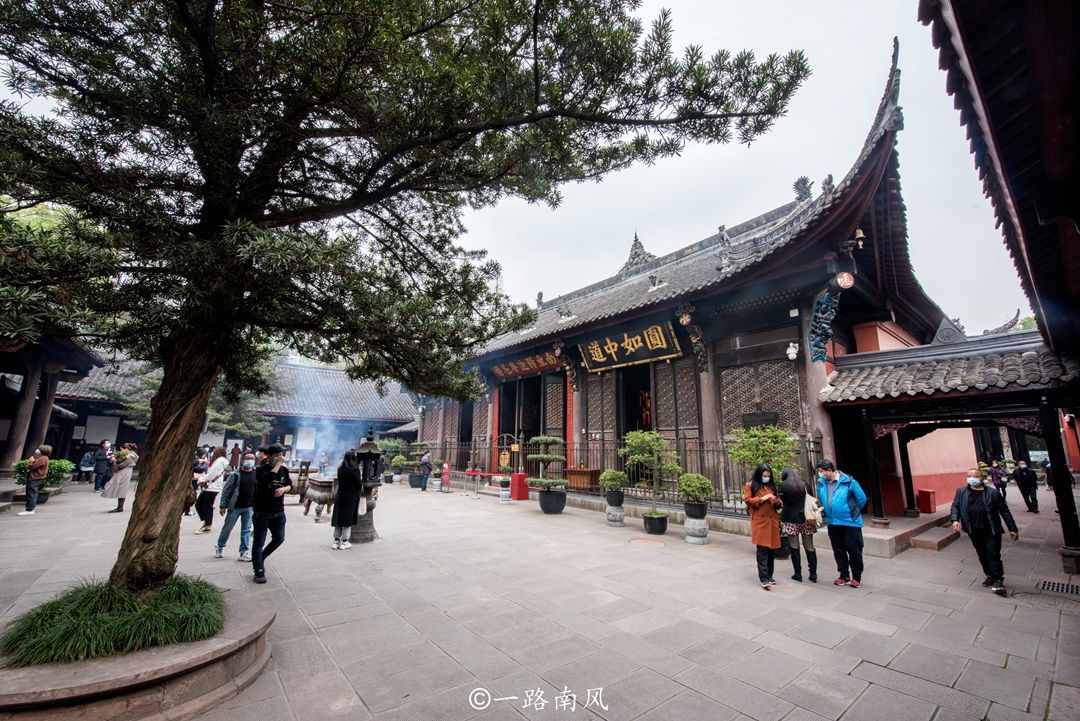 成都千年文殊院，被誉为长江上下游四大禅林之首，内藏佛陀舍利
