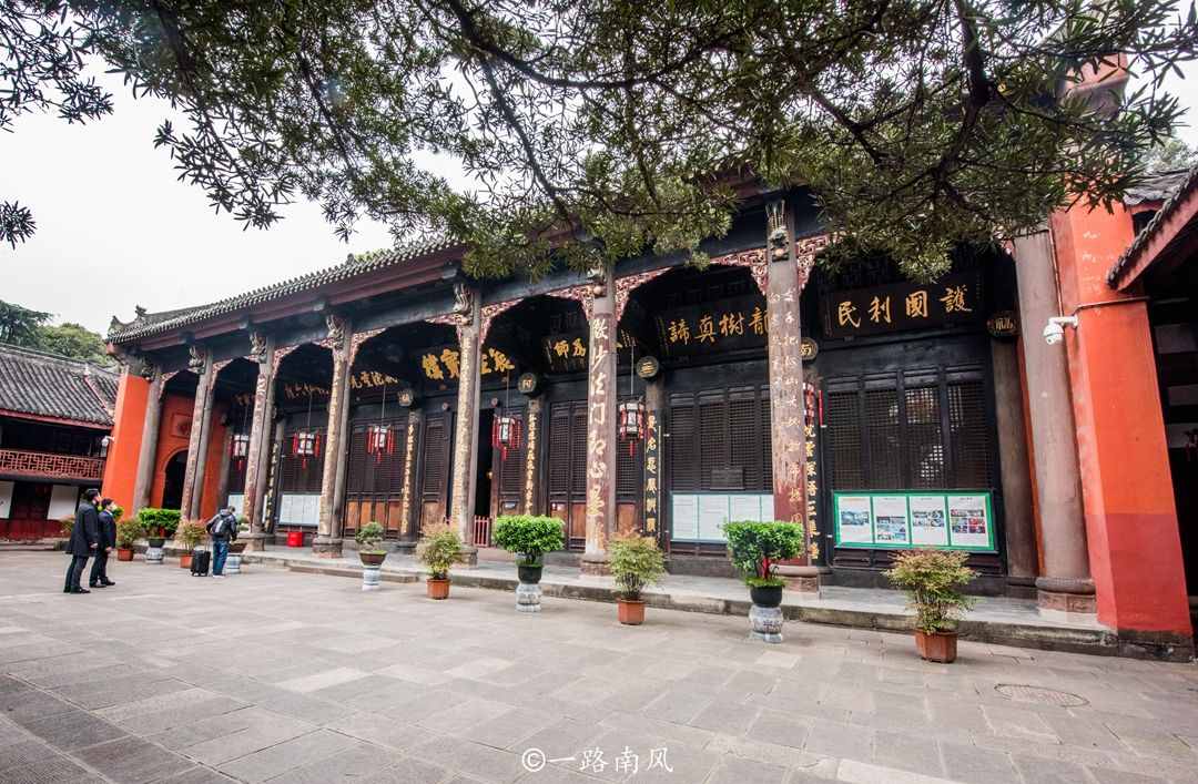 成都千年文殊院，被誉为长江上下游四大禅林之首，内藏佛陀舍利