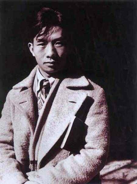 人民音乐家聂耳的一生，短晢而光辉
