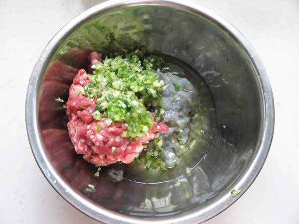 虾仁馄饨的步骤