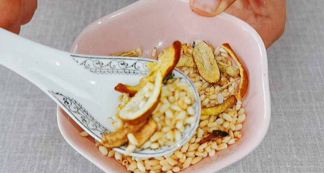 孩子夜里翻来覆去睡不好觉，一周喝两次这个汤，居然调理好了