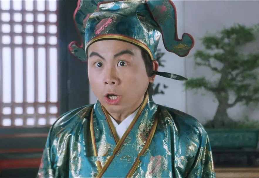 黄一山夫妻罕见同框秀恩爱，庆祝结婚25周年，妻子美貌出众气质好