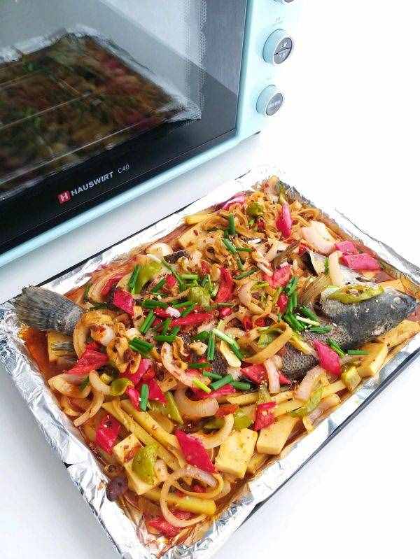 烤箱美食｜自制家庭版烤箱烤鱼简单易学
