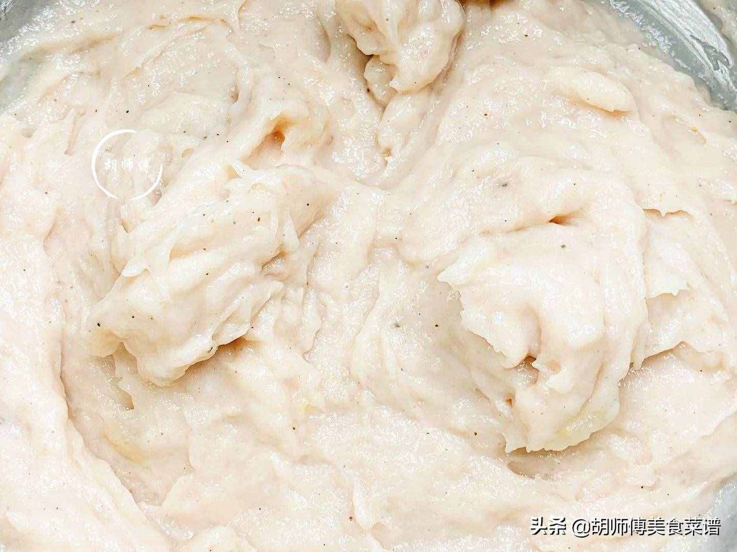3分钟教您制作纯手工鱼丸，又香又嫩，一点都不腥，比买的更好吃