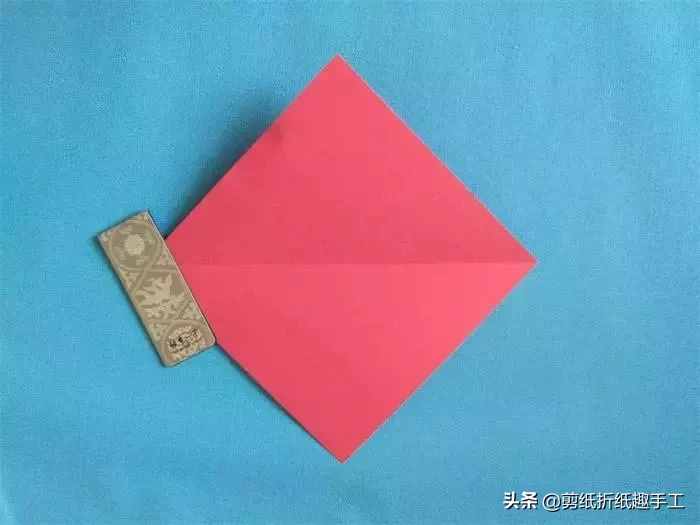 初学者拿来练手的窗花剪纸教程，分步骤图解很详细