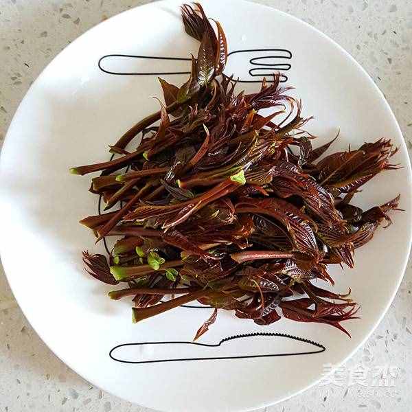 香椿芽拌豆腐的步骤
