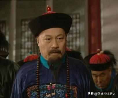 他帮雍正“透三关”，雍正把雍王府改成雍和宫给他，不是邬思道