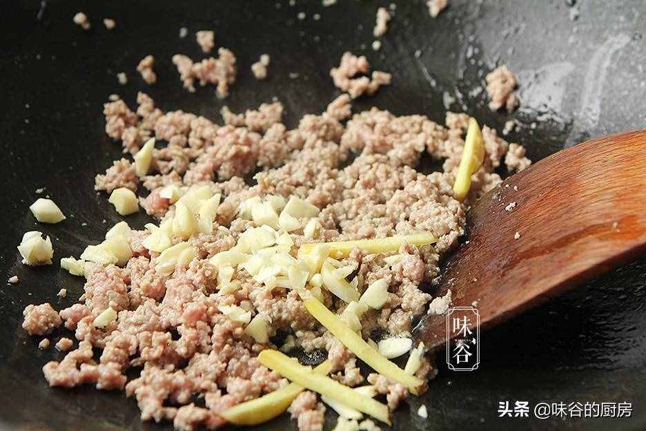 女性不想老得快，要多吃这菜，好吃不贵，护肤养颜抗衰老