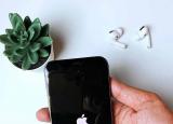 今日更新iphone一直白苹果（iphone白苹果无法开机）