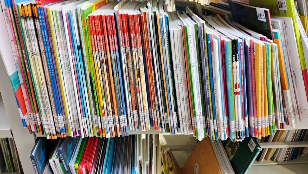 海量阅读离不开书房，三件家居用品打造高质量书房