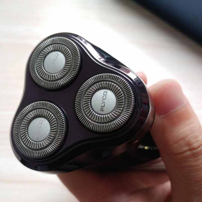 飞科剃须刀FS372 百元内的实用之选