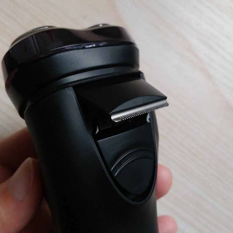 飞科剃须刀FS372 百元内的实用之选