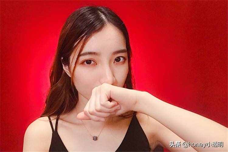 “女生们凭什么要拿自己青春跟你一起奋斗”专家：青春经不起挥霍