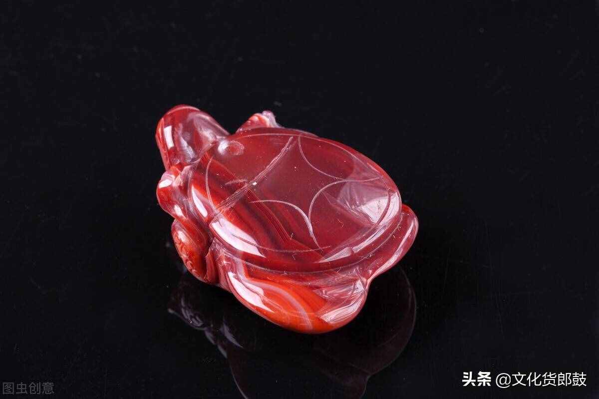 文玩圈中的“赤玉”——南红玛瑙你会玩吗？