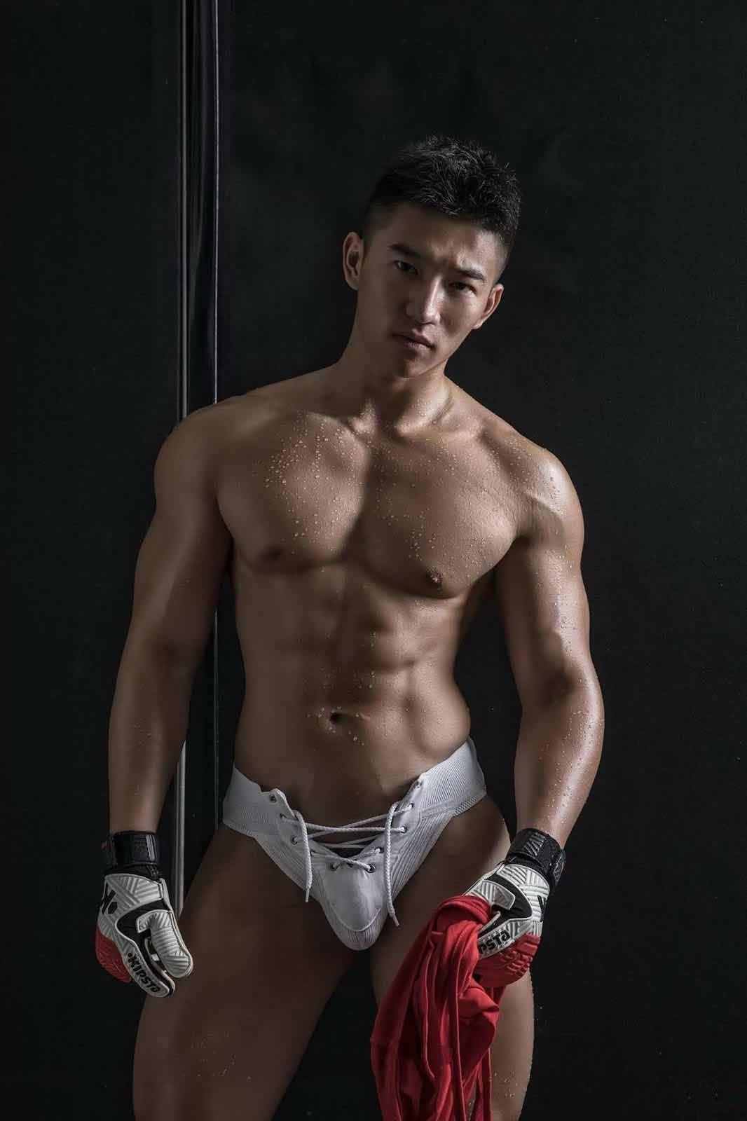 谢梓秋男体艺术大赏——运动男孩