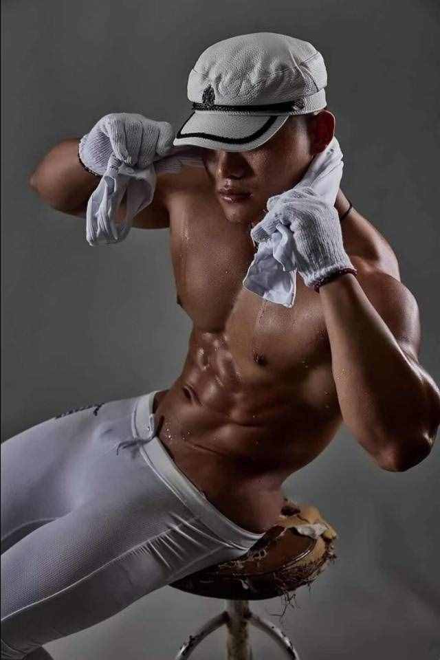 谢梓秋男体艺术大赏——运动男孩