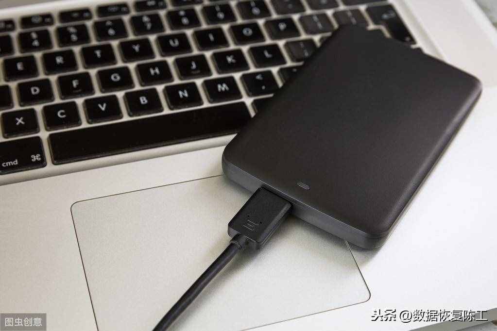 硬盘或移动硬盘认不到时，应该怎样进行故障的检测才正确
