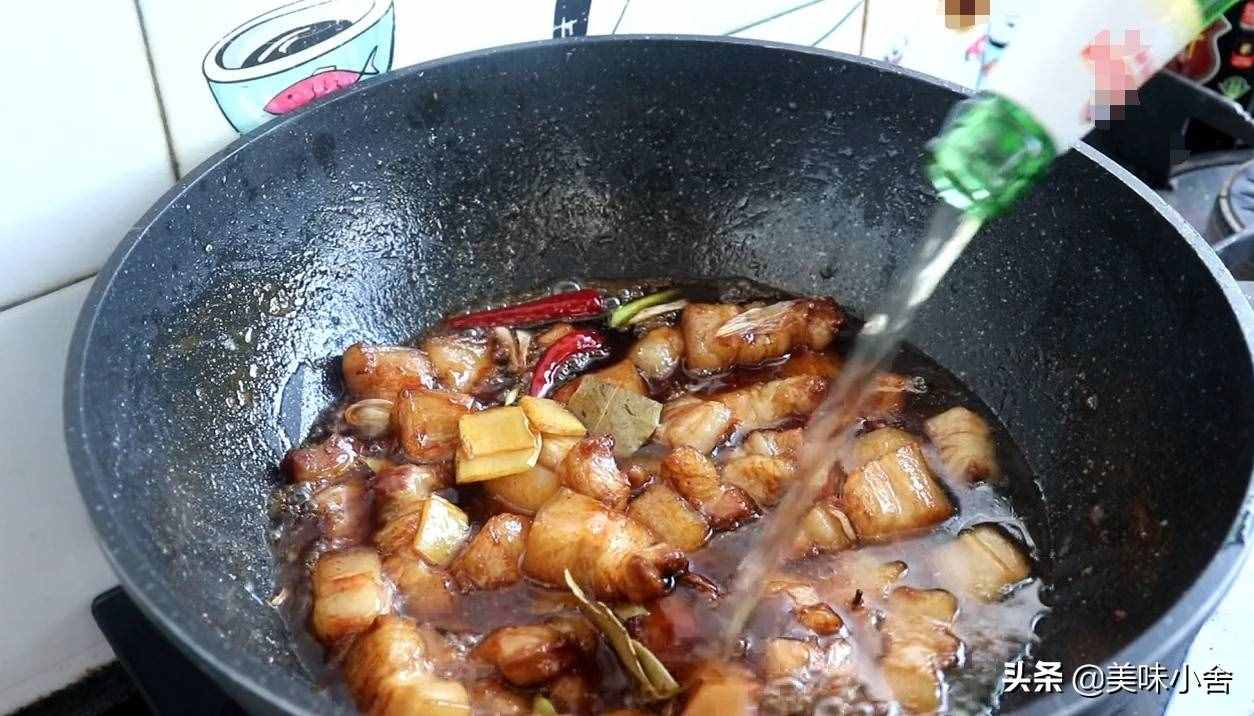 红烧肉最正确的家常做法，口感软糯香甜，肥而不腻，满屋子飘香