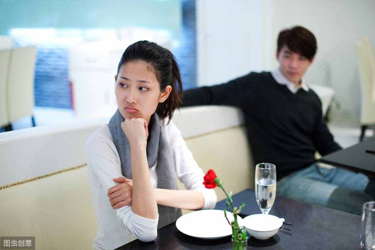 来听听不同人对初吻的感受，有的难受，有点喜欢