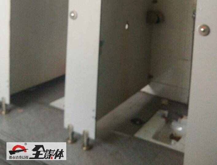 乌鲁木齐部分公厕调查：东“残”西“破”咋回事？