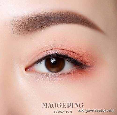眼睛这样妆，魅力多的不止一点点
