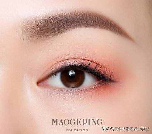 眼睛这样妆，魅力多的不止一点点