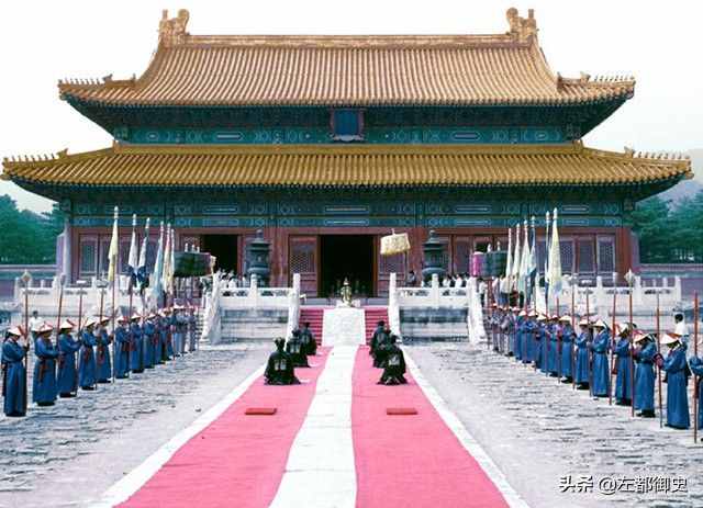 清代此官职位列九卿，但从品级、权力来看，却是名不副实