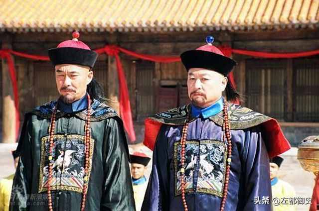 清代此官职位列九卿，但从品级、权力来看，却是名不副实