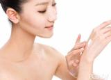 今日更新怎么样快速美白（晒黑了怎么快速变白）