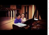 今日更新郎朗钢琴曲（郎朗晒与老婆练琴）
