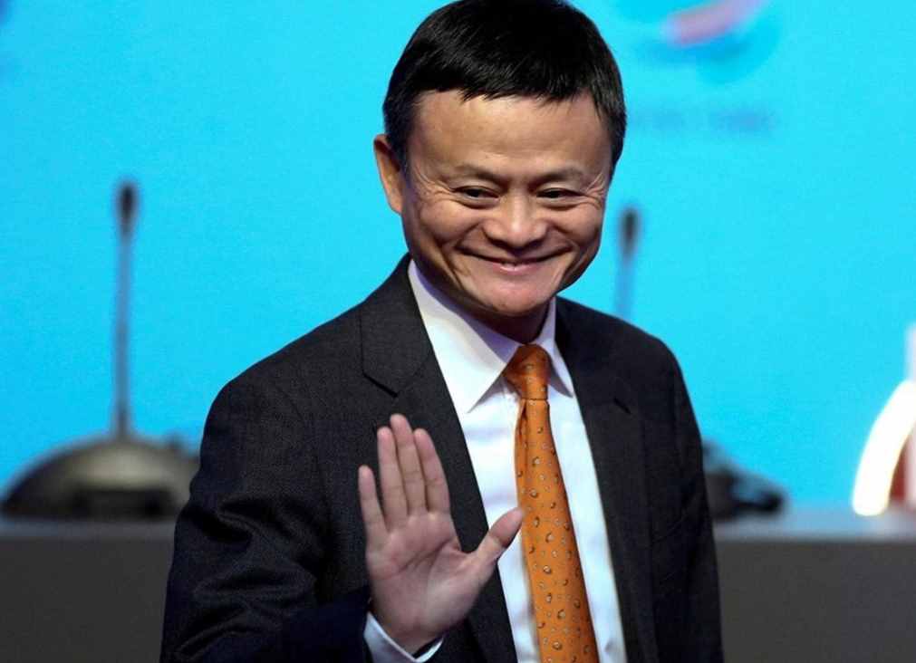 全家移民澳洲，向澳捐款3000万元，却换来“取消在澳居住权”？