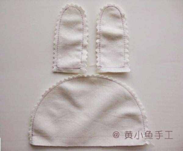粉嫩宝宝连腿拼布肚兜手工制作教程