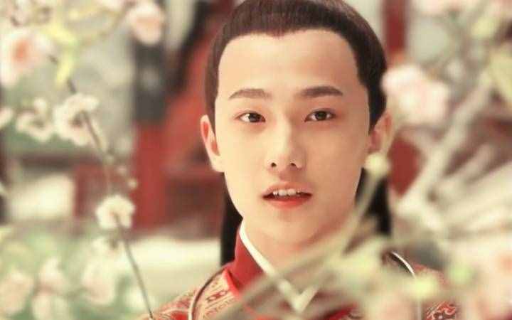 新《红楼梦》七大主演今何在?两位爆红,她成为过街老鼠!