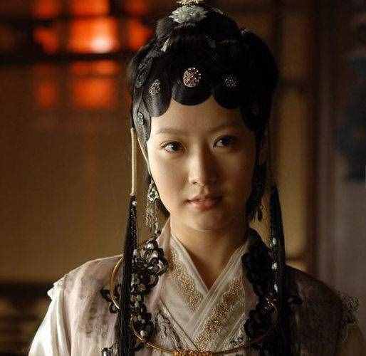 新《红楼梦》七大主演今何在?两位爆红,她成为过街老鼠!