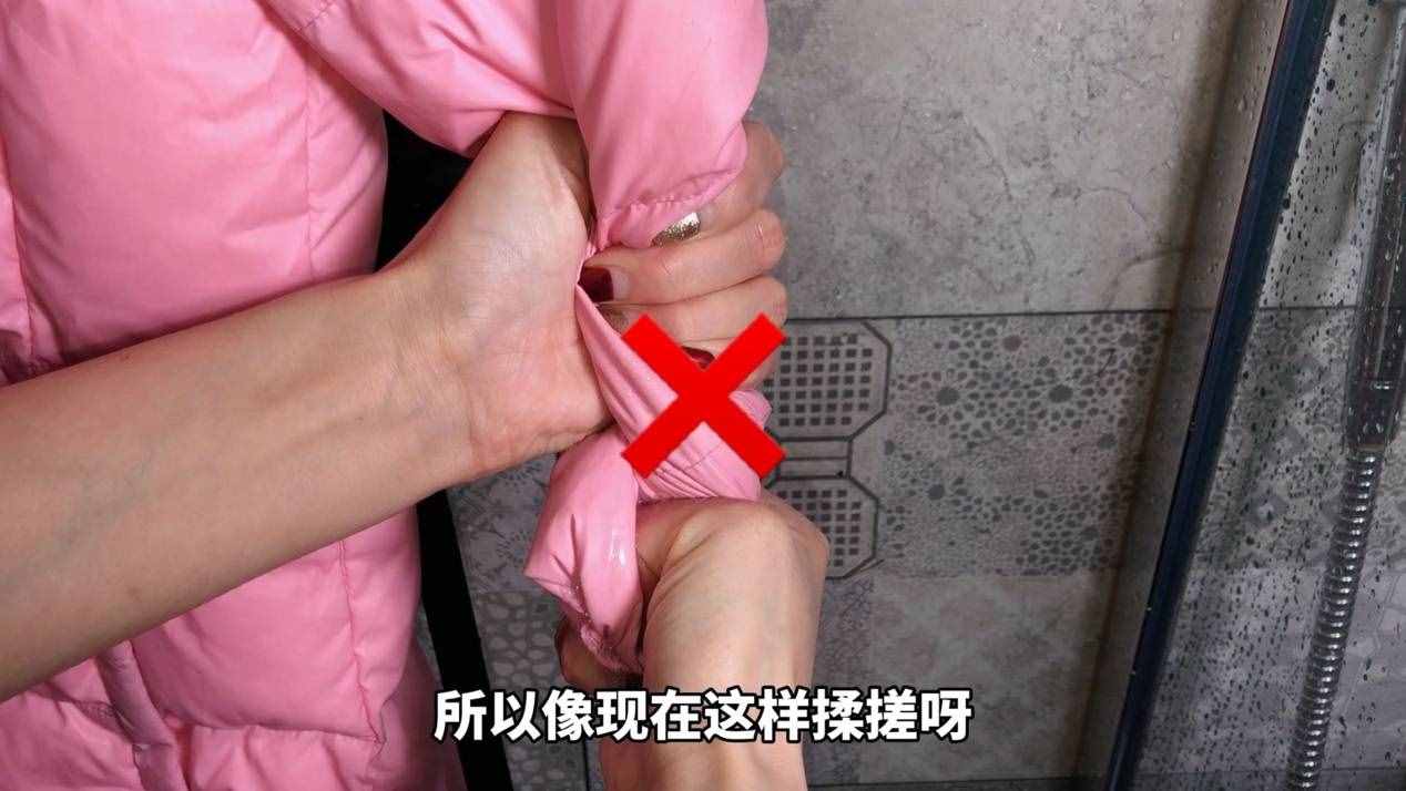 羽绒服不要干洗,教你自己在家洗羽绒服,洗厚的羽绒服干净又保暖