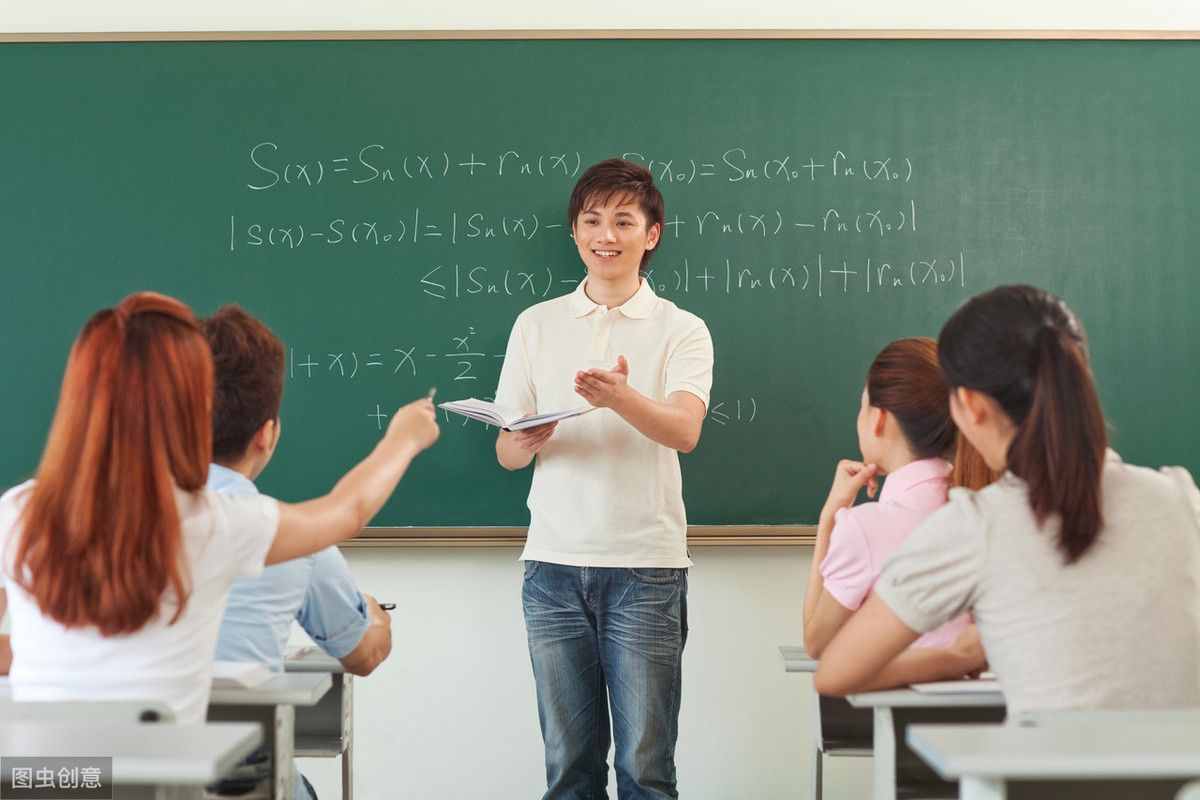作为一名小学教师，在学期即将结束时，如何写好述职报告，附范文