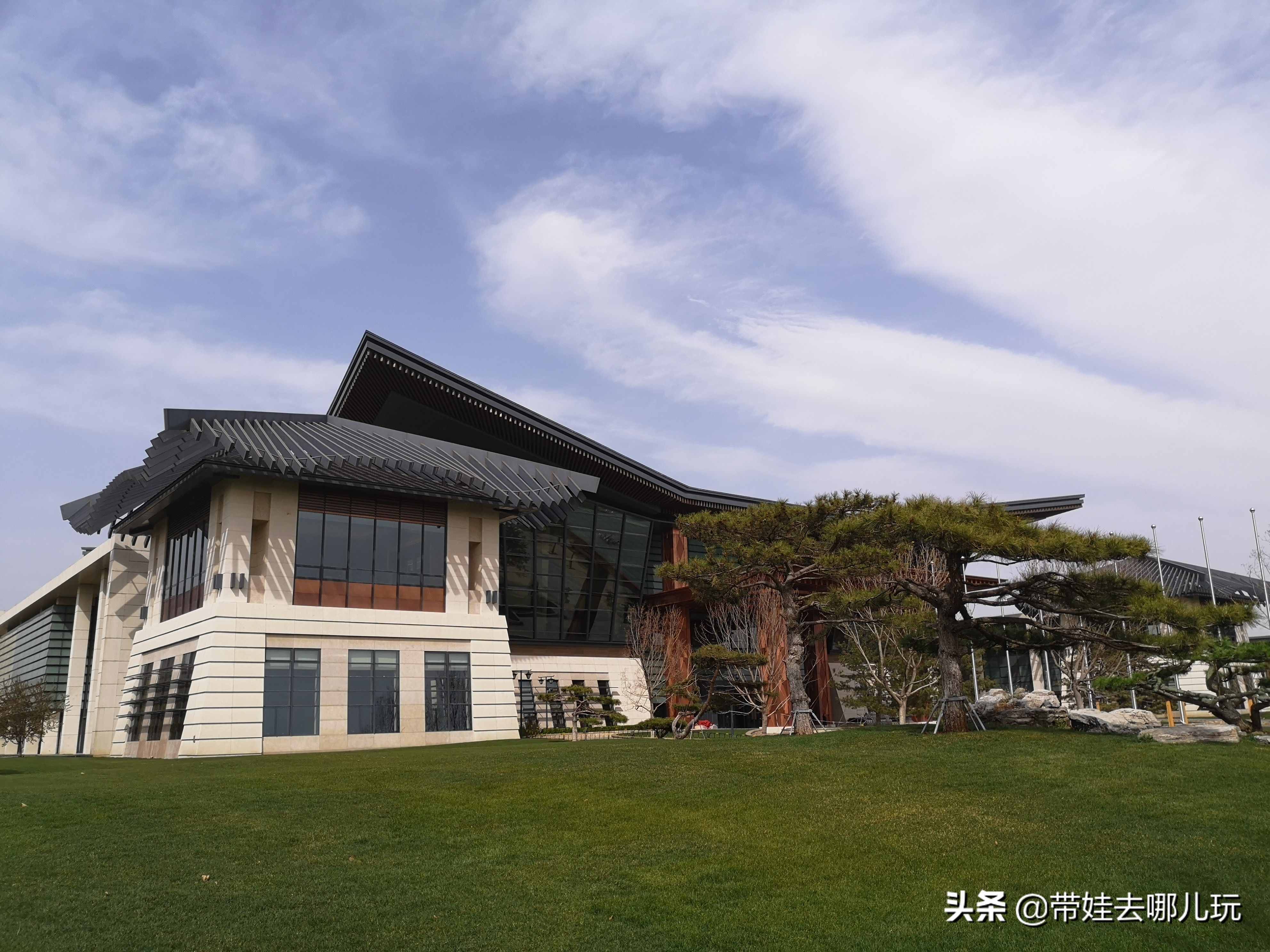 新发现一个高大上的酒店，人少景美，速来！