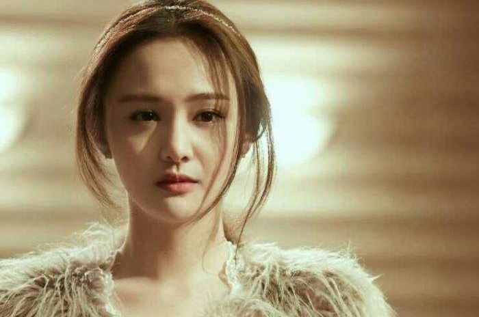 热度近来飙升的90后女明星,杨紫李沁迪丽热巴领衔