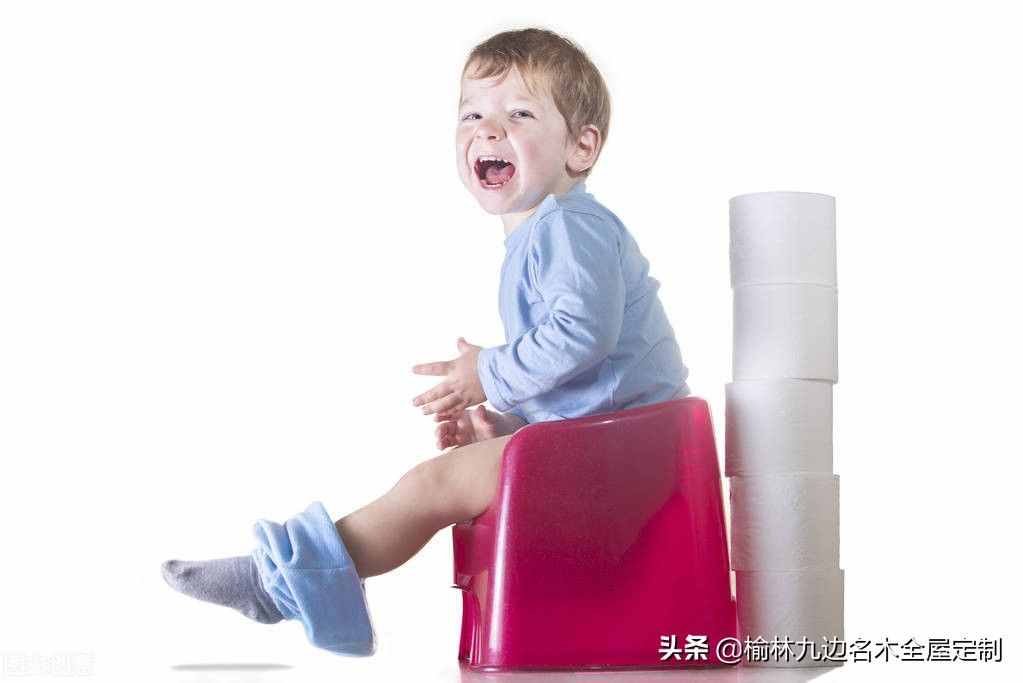 了解马桶内部结构图，再堵也不怕