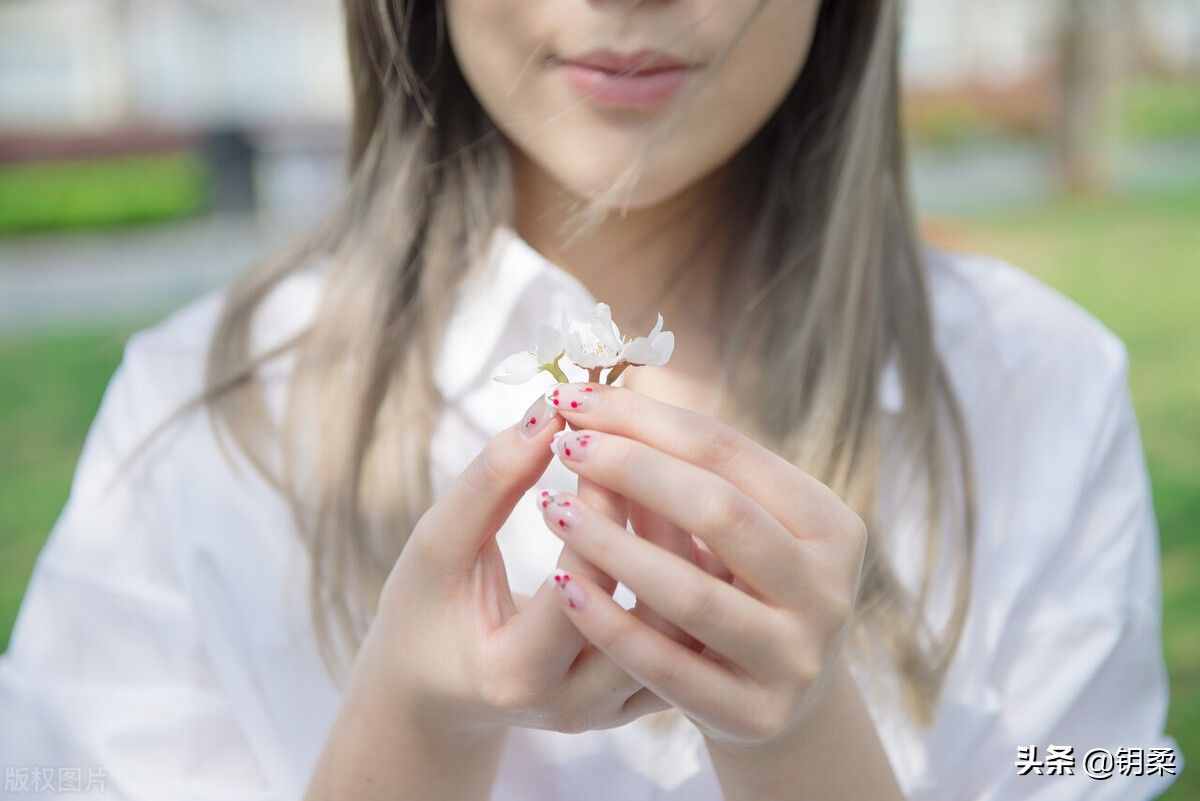女人拒绝你的表白，但表示还想做朋友，更多出于这三种心理