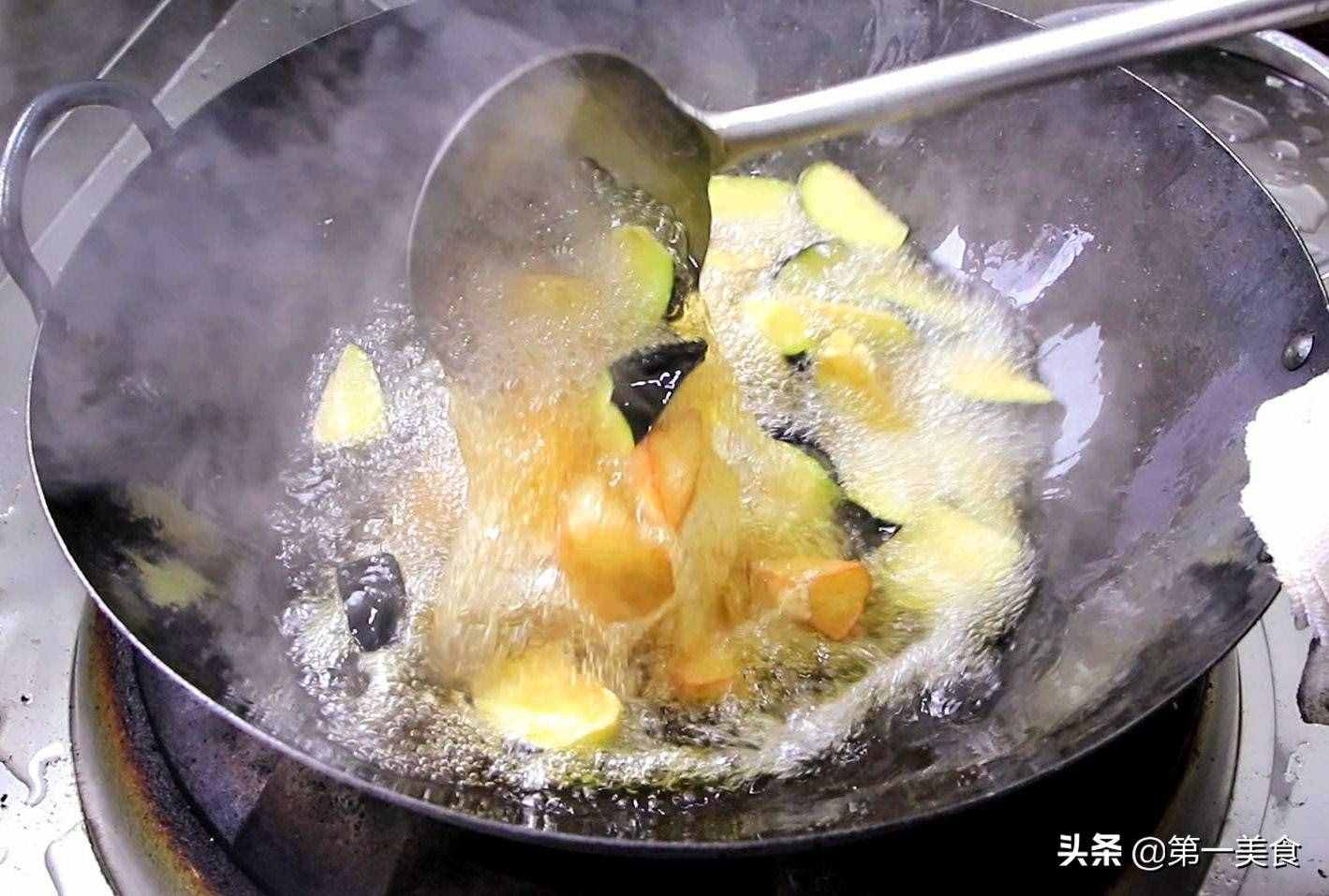地三鲜接地气的家常做法，这样做才好吃，入口浓香，下饭必备