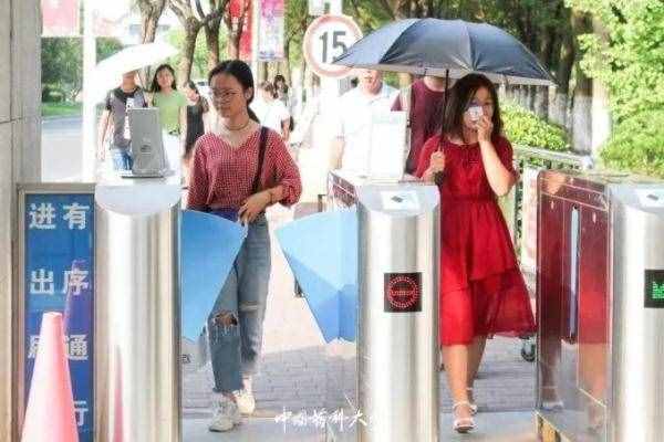 高校教室安装人脸识别惹争议，教育部回应