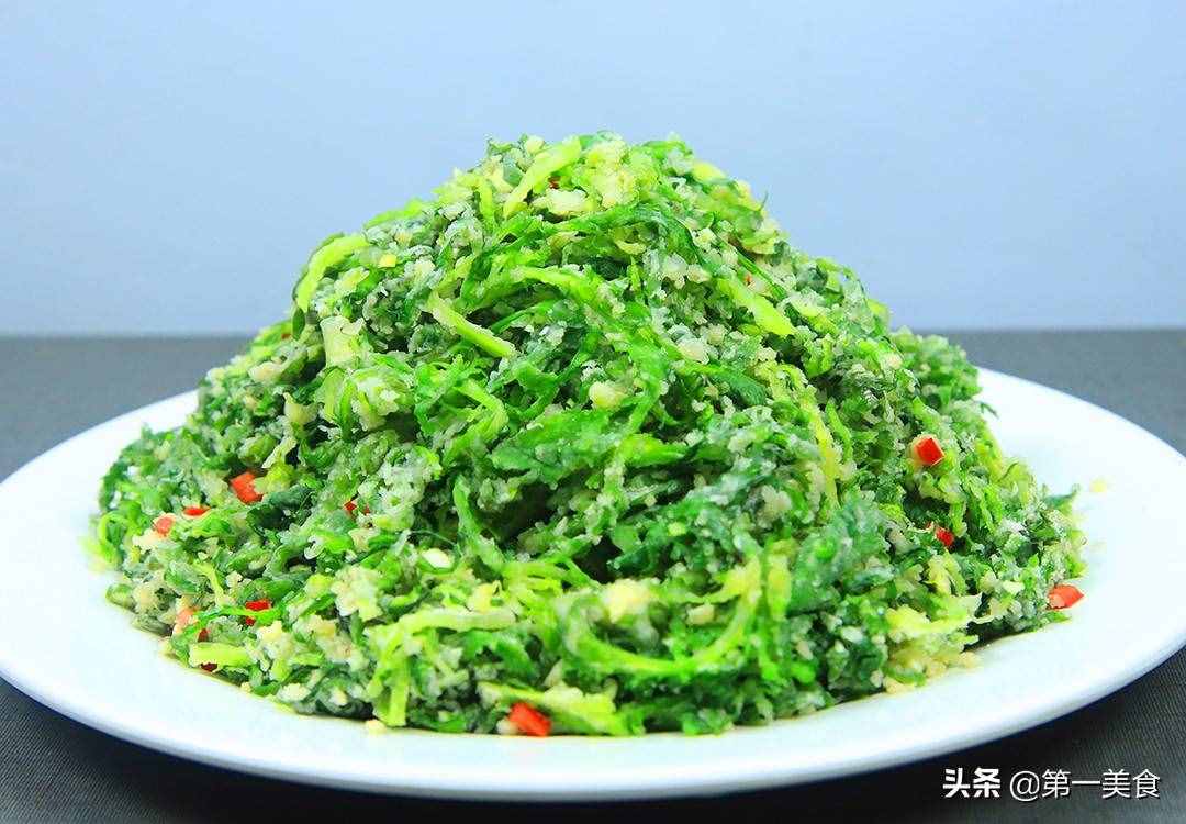 苦菊最好吃的做法，不炒不拌，一把面粉就搞定，软嫩清香又去火