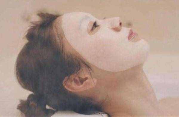 敷完面膜到底要不要洗脸？重点来了