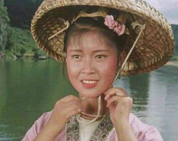18部老电影插曲，首首经典，收藏起来给爸妈慢慢听！
