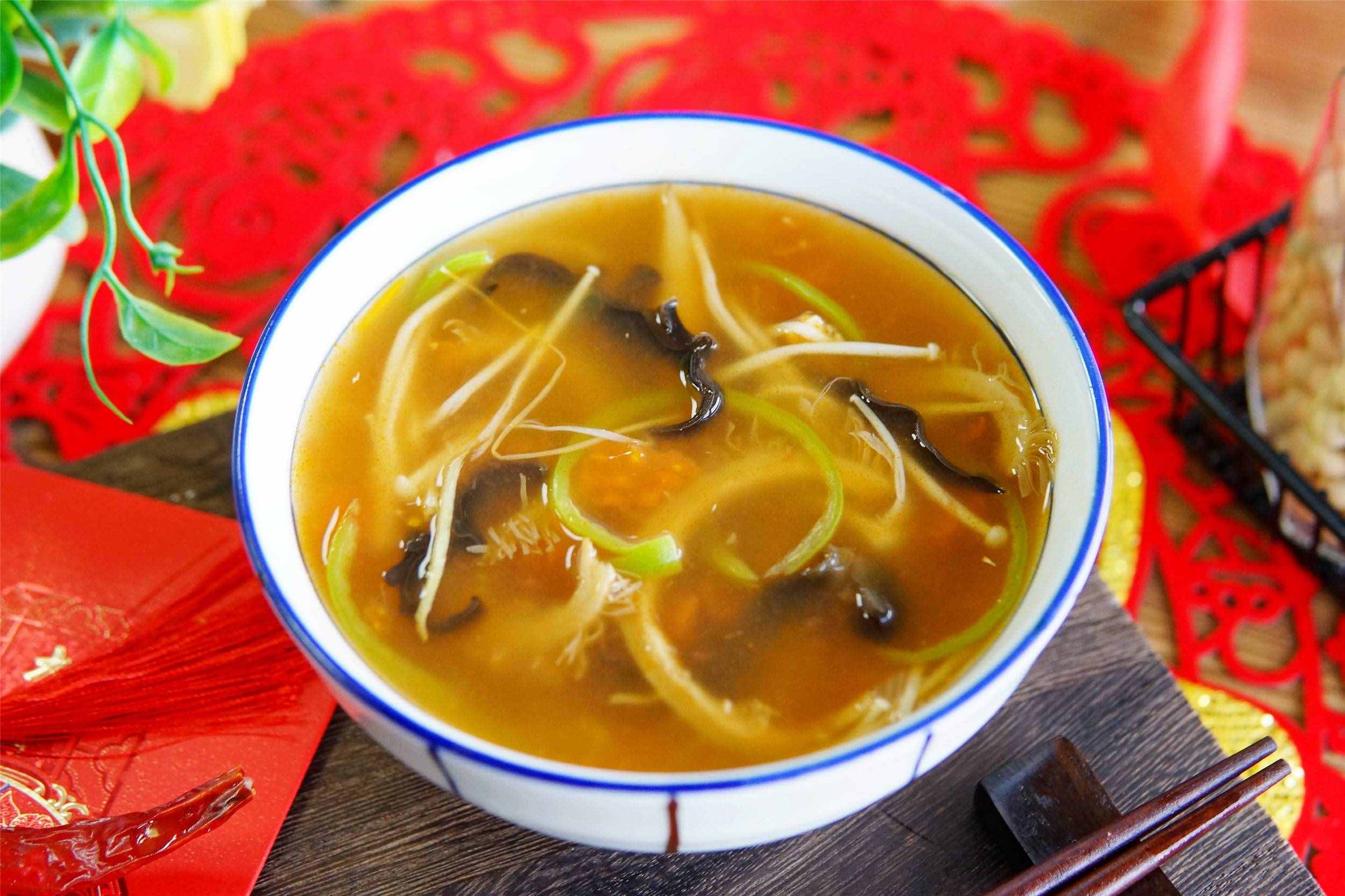 春节吃的油腻，教你做“酸辣肚丝汤”，酸辣开胃，喝一次就忘不了