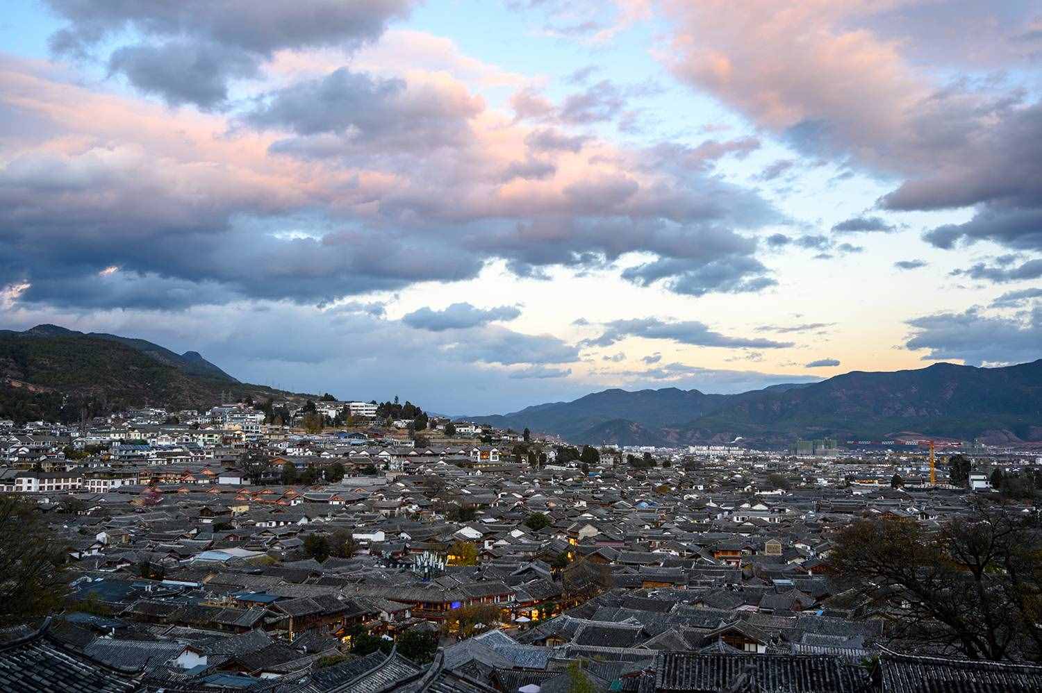 云南丽江最值得去的5个景点，2个春节气氛浓郁，3个小众冷门景点