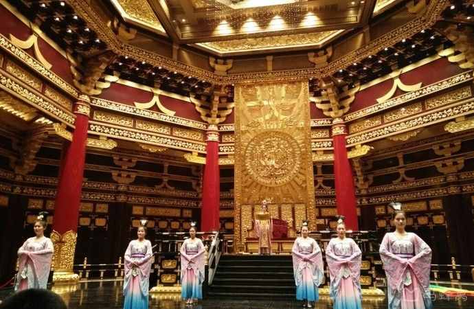 女皇武则天如此霸气，死后造字取名为“曌”，原来有深意